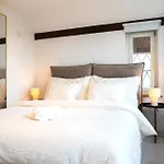 Lakefront Grand *