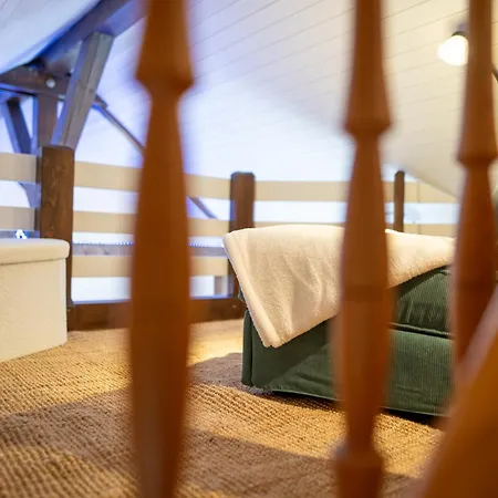 Lakefront Grand * Ligerz