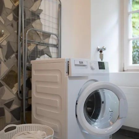 Daire Lakefront Grand