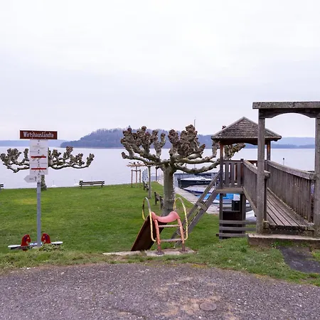 Lakefront Grand Daire