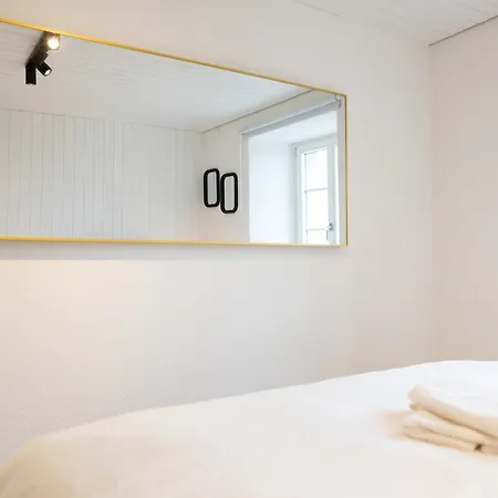 Daire Lakefront Grand *