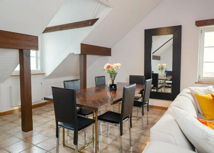 Lakefront Grand Appartement