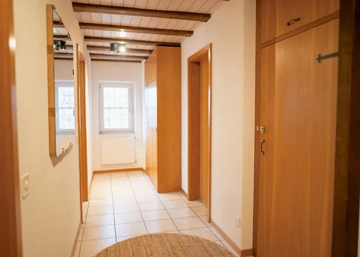 Апартаменты Lakefront Grand