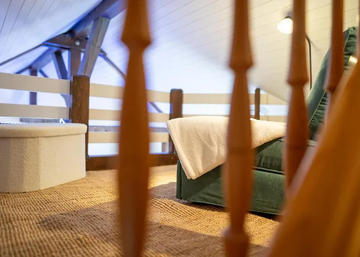 Lakefront Grand * Ligerz